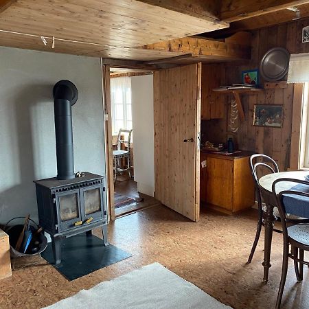 Rorbua Pa Toppoya Reine Exteriér fotografie