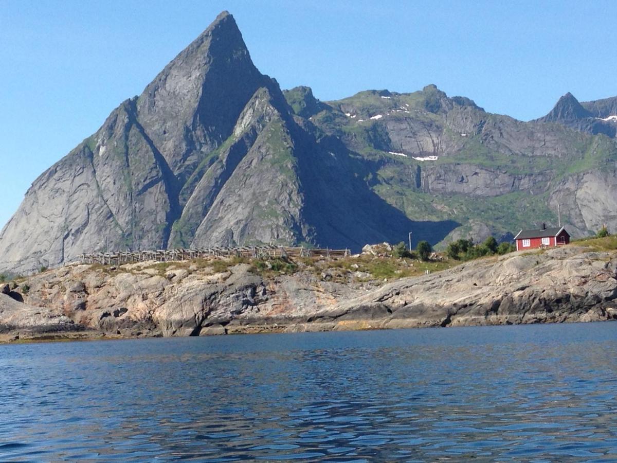 Rorbua Pa Toppoya Reine Exteriér fotografie